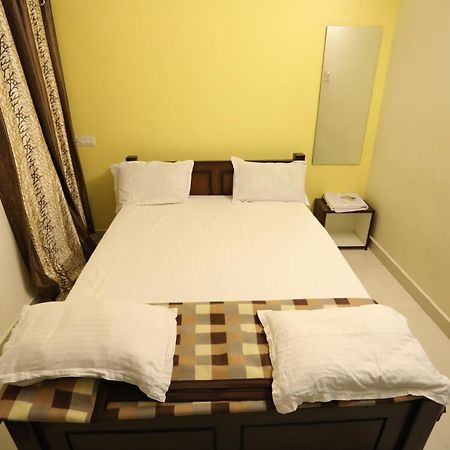 Moonlight Residency Hotel Tiruchirappalli Ngoại thất bức ảnh